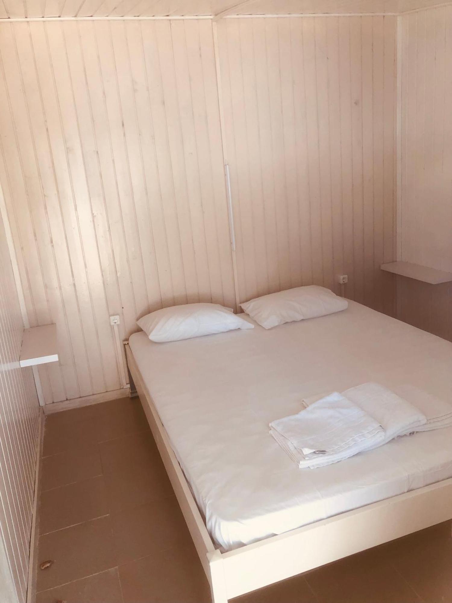 Barreira Beachfront Rooms 6 กาลามาตา ภายนอก รูปภาพ
