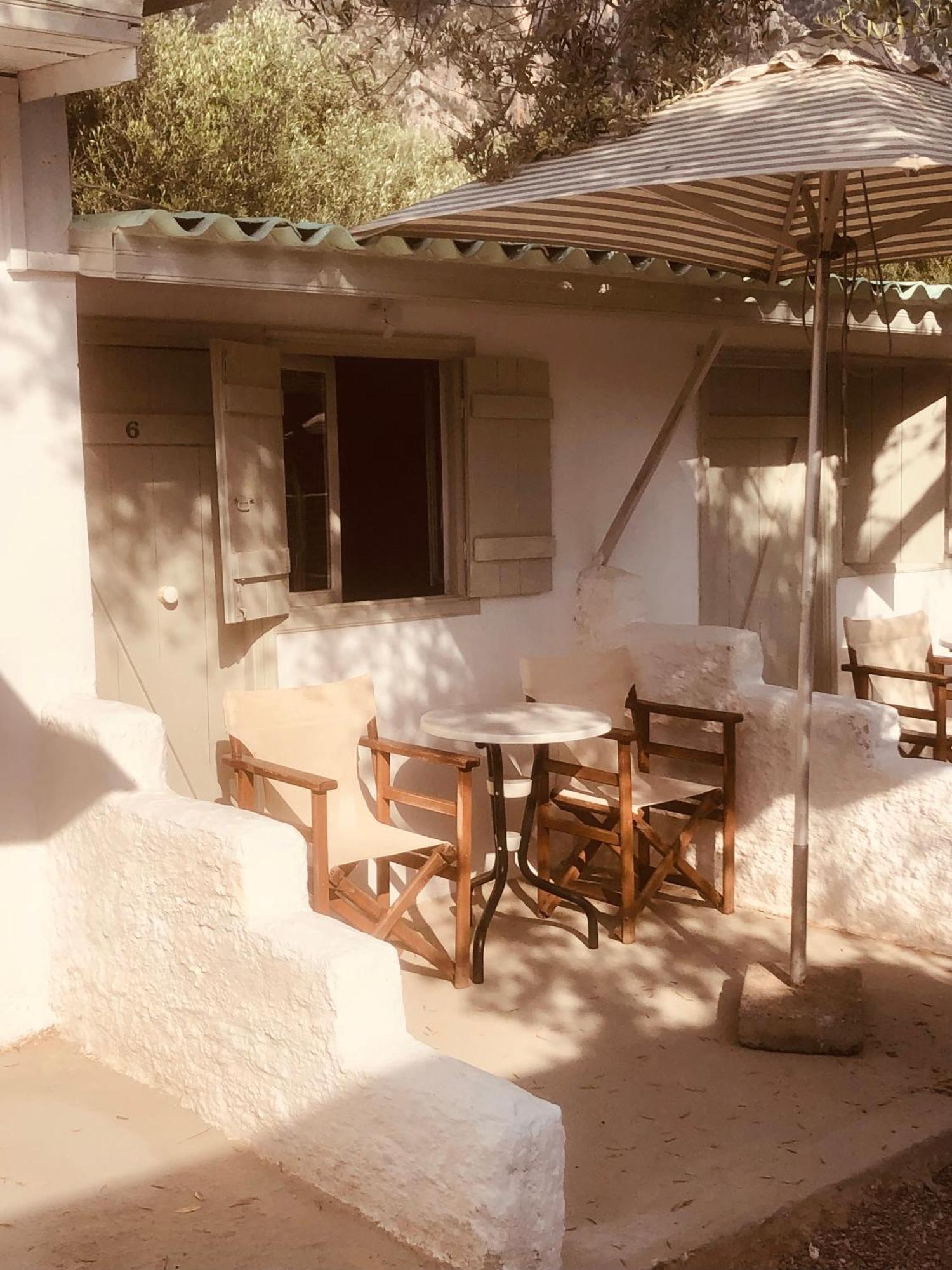 Barreira Beachfront Rooms 6 กาลามาตา ภายนอก รูปภาพ