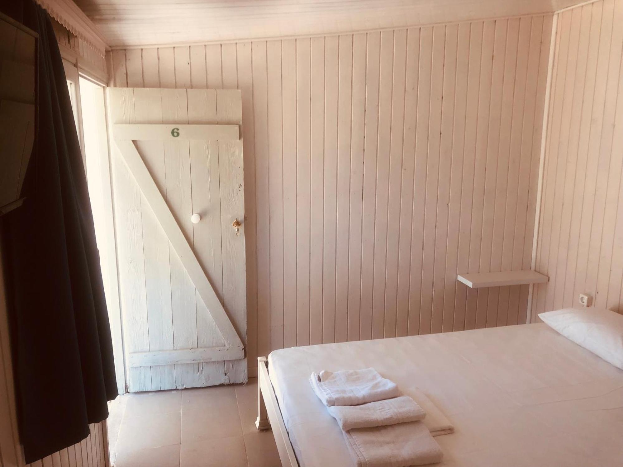 Barreira Beachfront Rooms 6 กาลามาตา ภายนอก รูปภาพ